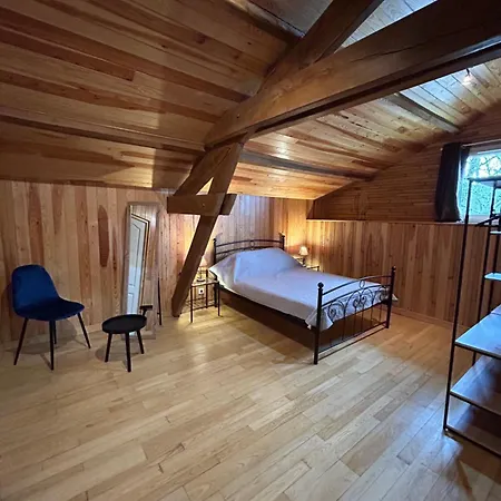 Le Petit Bois Vakantiehuis *